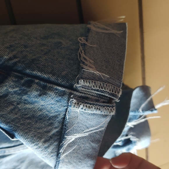 Reformation Charlie Cuffed High Rise Jean Shorts 26 - Picture 8 of 8